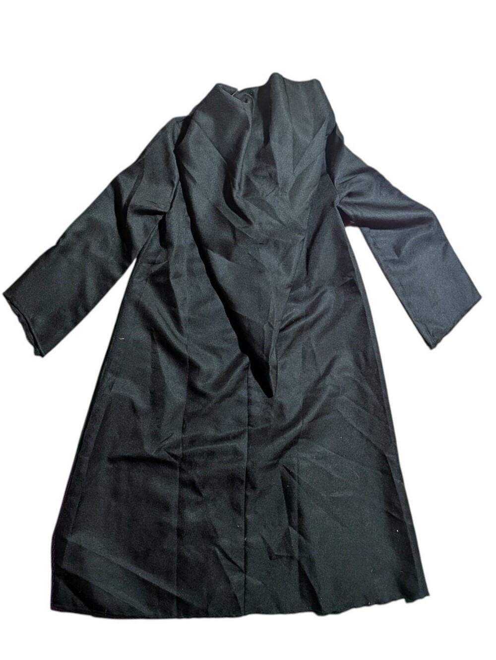Harry Potter Gryffindor Robe - Picture 3 of 11